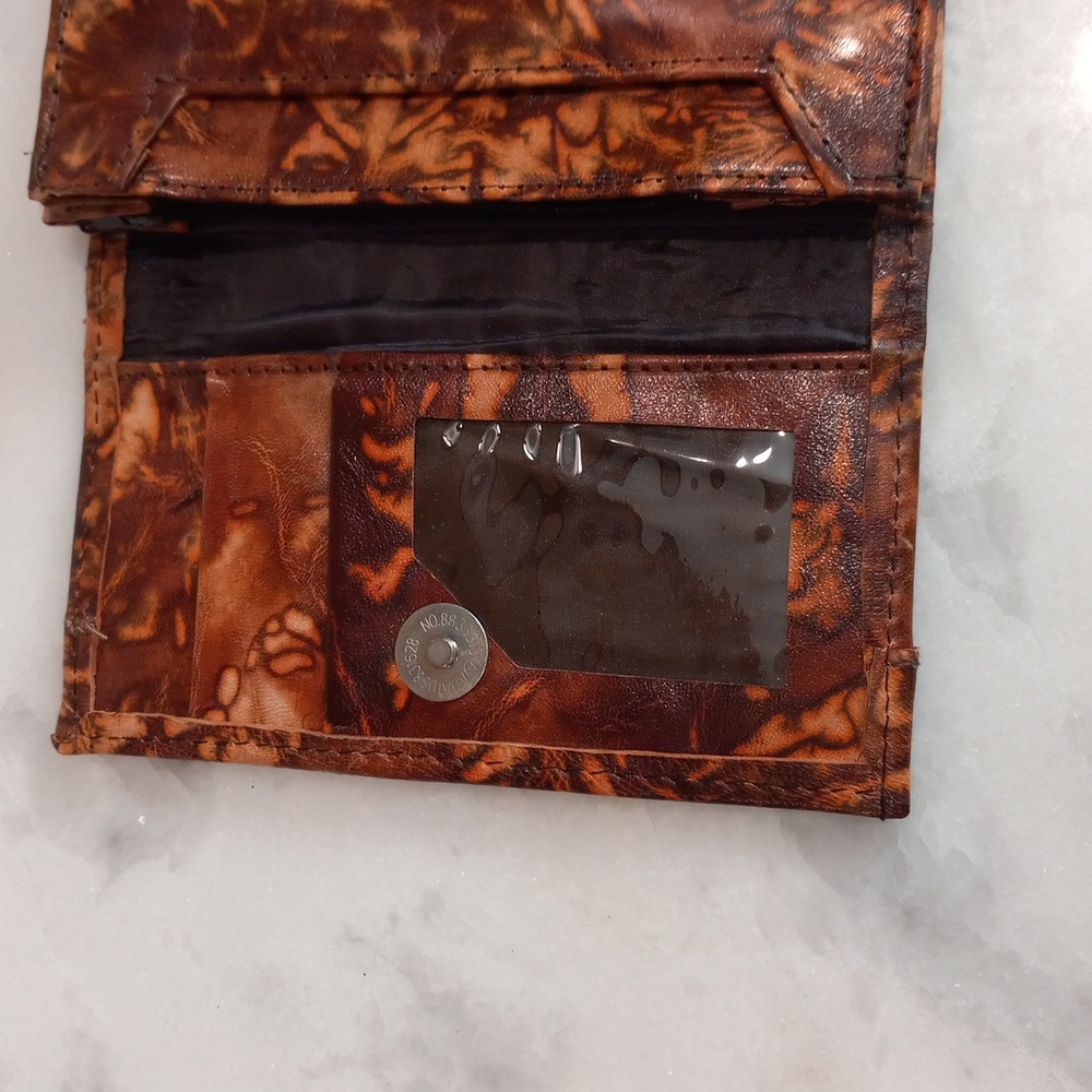 Women's Wallet - Picture 5 of 11